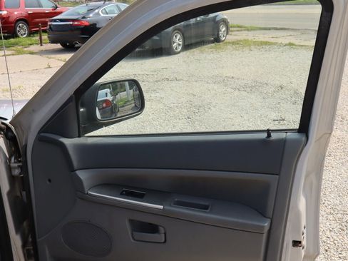 Used 2005 Jeep Grand Cherokee Laredo image 16