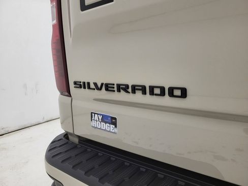 New 2026 Chevrolet Silverado 1500 Custom w/ LPO, Dark Essentials Package image 19