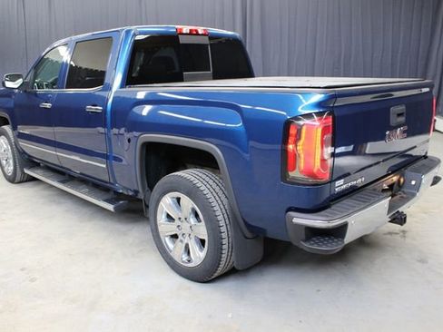 Used 2018 GMC Sierra 1500 SLT AWD/4WD image 42