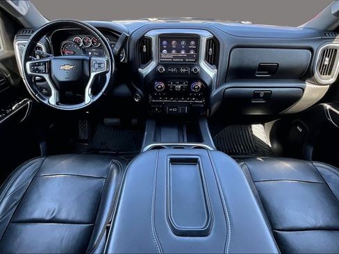 Used 2019 Chevrolet Silverado 1500 LTZ w/ LTZ Convenience Package AWD/4WD image 9
