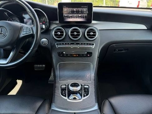 Used 2019 Mercedes-Benz GLC 300 4MATIC image 14