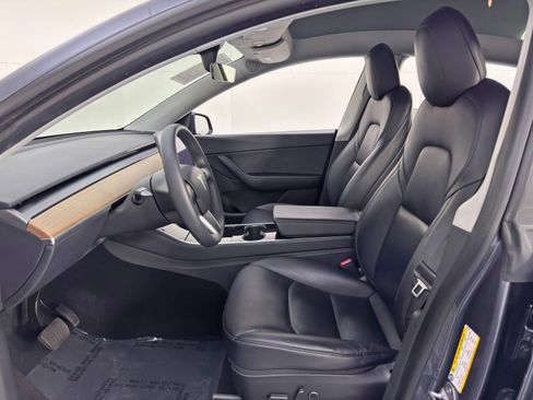 Used 2021 Tesla Model Y Long Range image 16