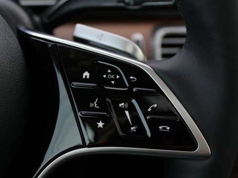 New 2026 Mercedes-Benz GLS 450 4MATIC image 23
