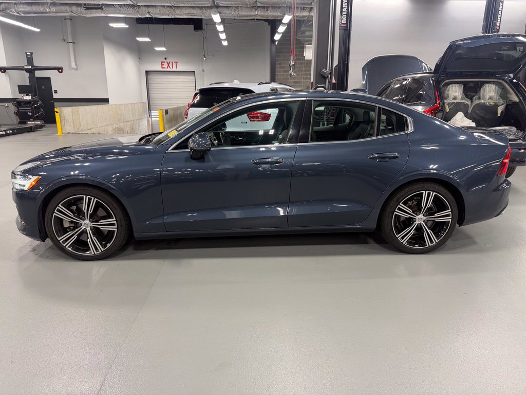 Used 2021 Volvo S60 T6 Inscription AWD/4WD image 3