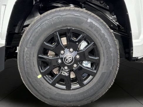New 2026 Toyota Tacoma SR5 RWD image 31