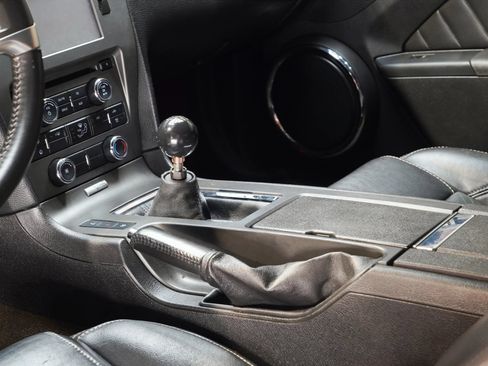 Used 2013 Ford Mustang GT Premium RWD image 29