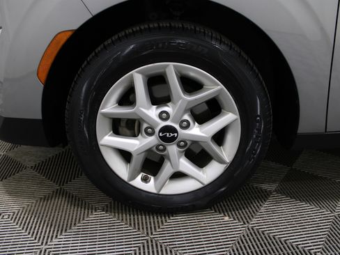 Used 2024 Kia Soul LX w/ Option Group 015 image 36