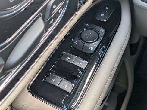 Certified 2019 Lincoln Navigator Reserve AWD/4WD image 24