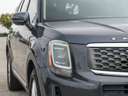 Used 2021 Kia Telluride LX