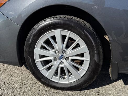Used 2018 Subaru Impreza 2.0i Premium image 25