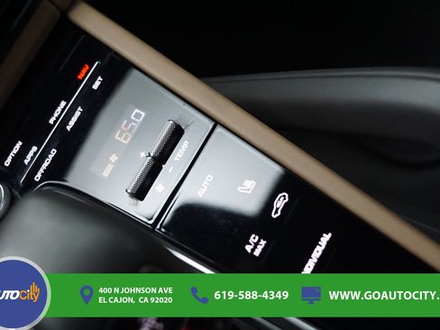 Used 2020 Porsche Cayenne AWD/4WD image 28