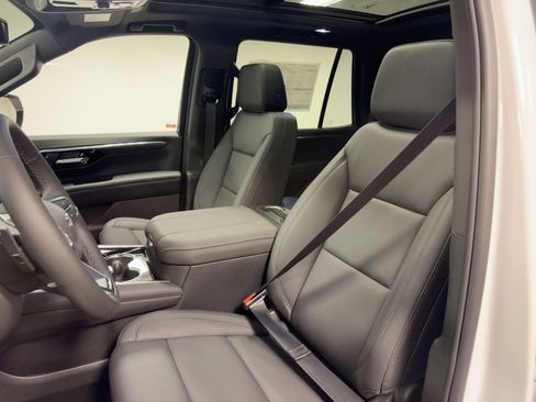 New 2026 Chevrolet Tahoe Z71 image 4