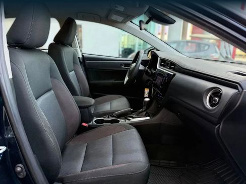 Used 2019 Toyota Corolla LE image 18