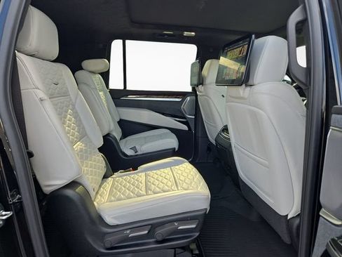 Used 2026 Cadillac Escalade ESV Platinum Sport w/ LPO, Floor Liner Package AWD/4WD image 36