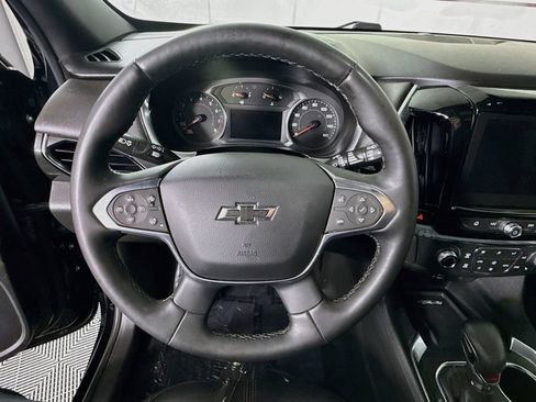 Used 2023 Chevrolet Traverse RS AWD/4WD image 19