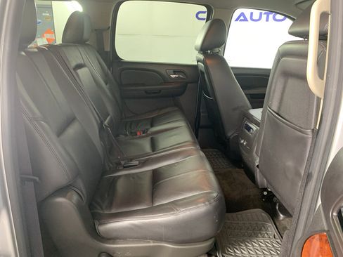 Used 2013 Chevrolet Suburban LT image 37