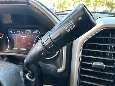 Certified 2020 Ford F250 Lariat w/ Lariat Value Package image 24