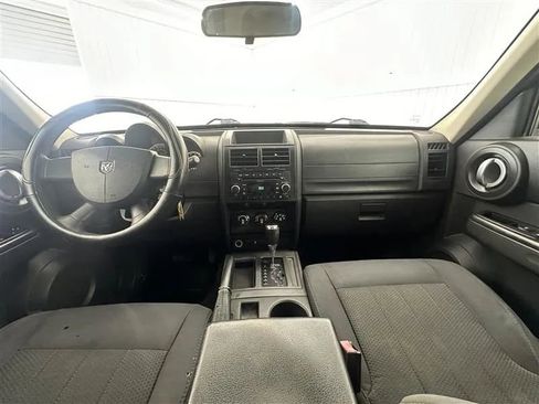 Used 2011 Dodge Nitro Heat w/ Popular Equipment Group image 17