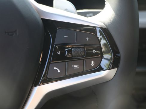 Certified 2025 BMW 330i Sedan w/ Premium Package image 19