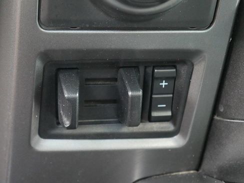 Used 2018 Ford F150 XLT w/ Equipment Group 302A Luxury AWD/4WD image 37