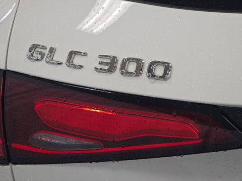 Certified 2025 Mercedes-Benz GLC 300 GLC 300 image 31