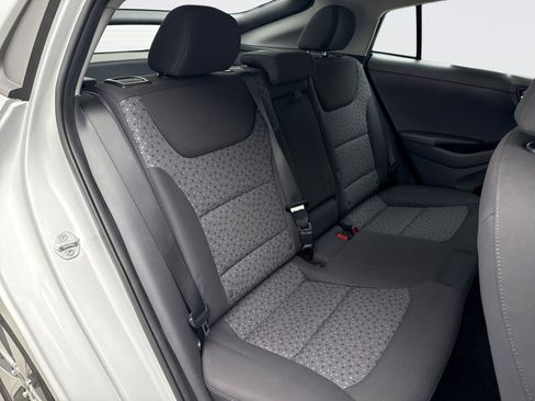 Used 2019 Hyundai Ioniq Electric image 17