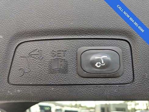 Used 2019 Lincoln MKC Reserve w/ MKC Climate Package FWD image 14