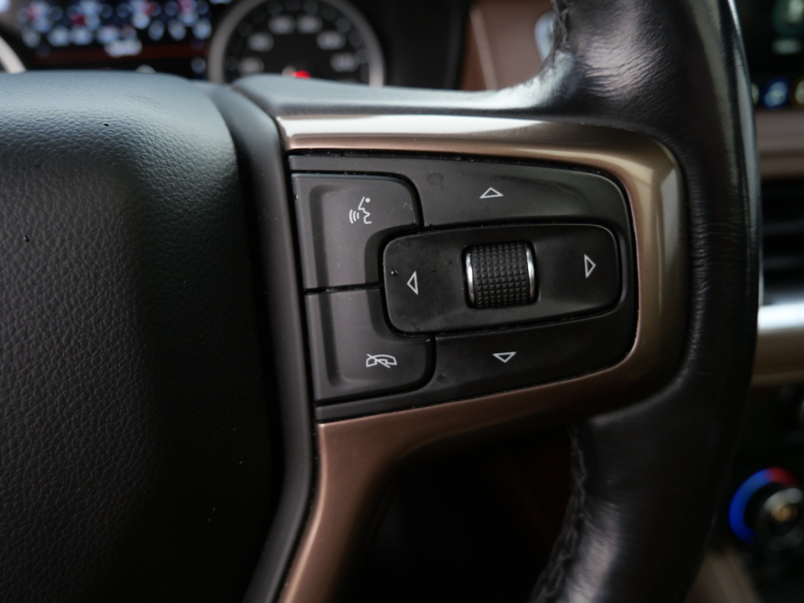 Used 2021 Chevrolet Suburban High Country AWD/4WD image 30