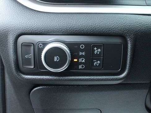 Used 2020 Ford Explorer XLT w/ Equipment Group 202A AWD/4WD image 15