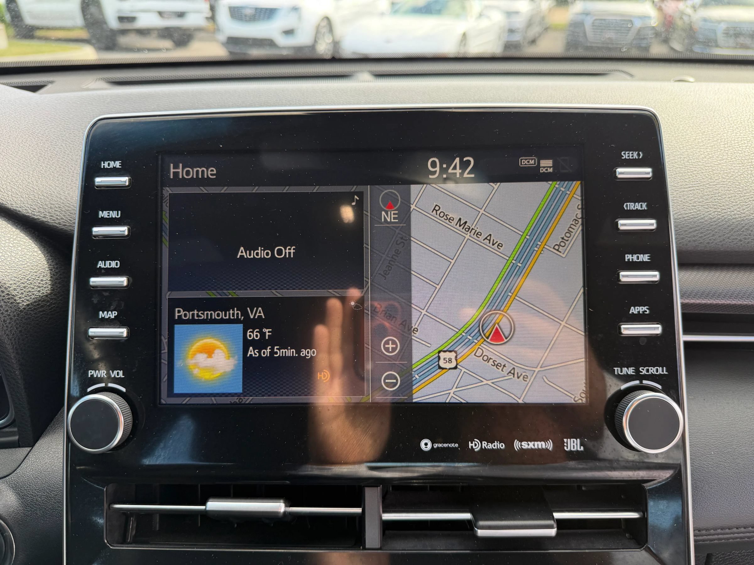 Used 2019 Toyota Avalon Touring w/ Advanced Safety Package FWD image 29