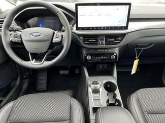 New 2024 Ford Escape SE FWD video 2