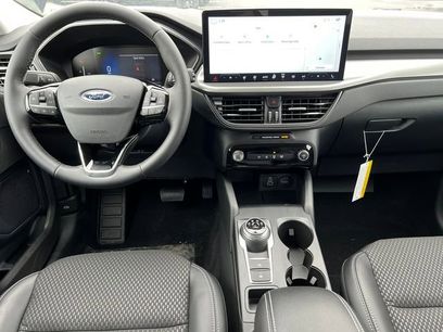 New 2024 Ford Escape SE
