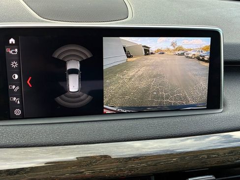 Used 2018 BMW X5 xDrive40e image 9