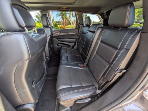 Used 2015 Jeep Grand Cherokee Limited w/ Luxury Group II AWD/4WD image 14