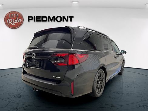New 2026 Honda Odyssey Sport-L image 4