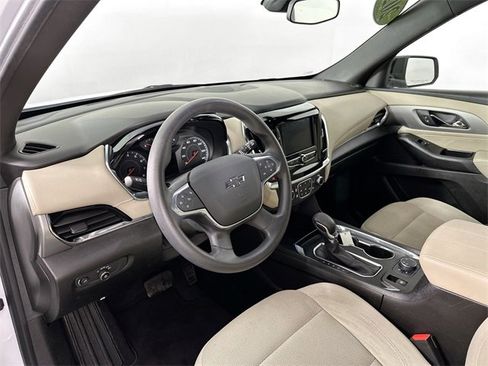 Used 2022 Chevrolet Traverse LS w/ Midnight/Sport Edition image 17
