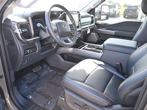 New 2026 Ford F250 Lariat w/ Chrome Package AWD/4WD image 17