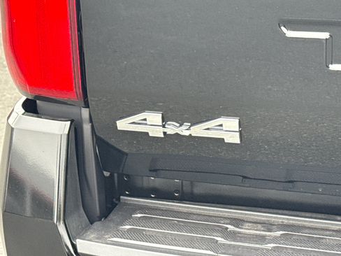 New 2026 Toyota Tacoma SR5 AWD/4WD image 9