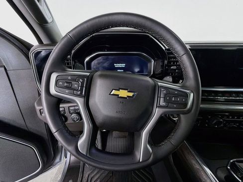 Used 2023 Chevrolet Silverado 1500 LTZ w/ LTZ Convenience Package II AWD/4WD image 13