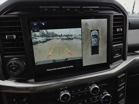 Used 2022 Ford F150 Lariat RWD image 11