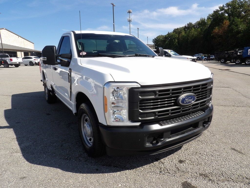 Used 2023 Ford F250 XL RWD image 11