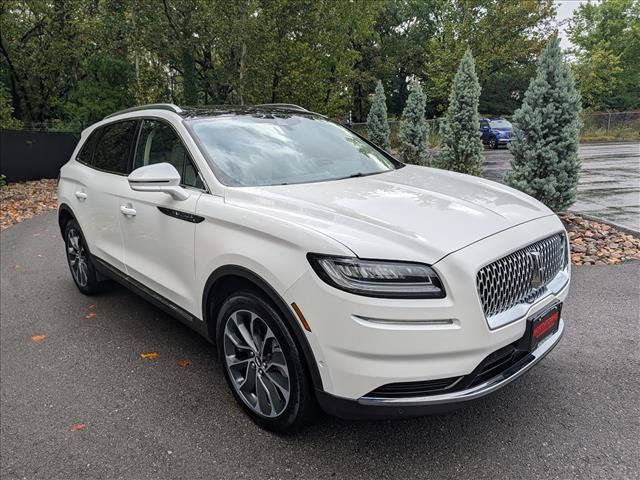 Used 2022 Lincoln Nautilus Reserve w/ Equipment Group 201A AWD/4WD image 7