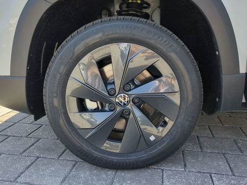 New 2026 Volkswagen Taos S image 29