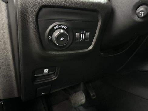 Used 2023 Jeep Grand Cherokee Overland image 21