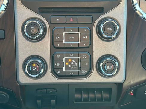 Used 2016 Ford F350 Lariat w/ Lariat Ultimate Package image 26