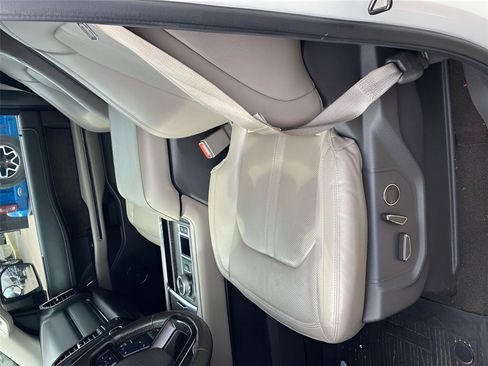 Used 2021 Ford Expedition Max Limited RWD image 3