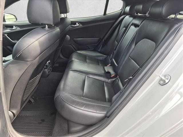 Used 2021 Kia Stinger GT1 RWD image 17