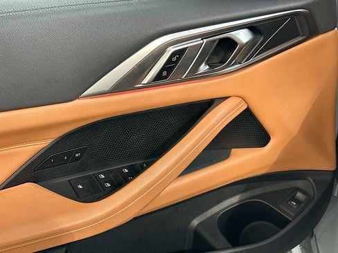 Used 2024 BMW M440i Convertible image 18