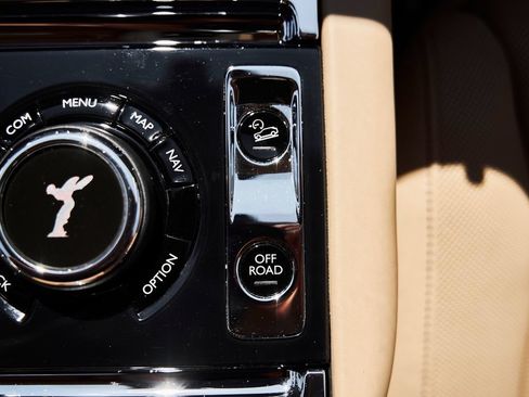Used 2020 Rolls-Royce Cullinan AWD/4WD image 63