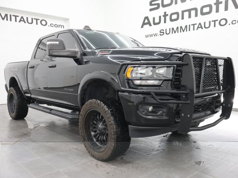 Used 2024 RAM 2500 Big Horn w/ Night Edition AWD/4WD image 2